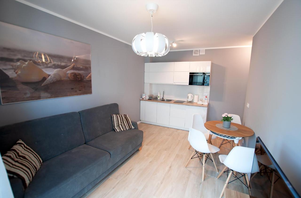 Apartament Ikar - 2 Pokojowy Przy Morzu Z Balkonem Pobierowo Luaran gambar