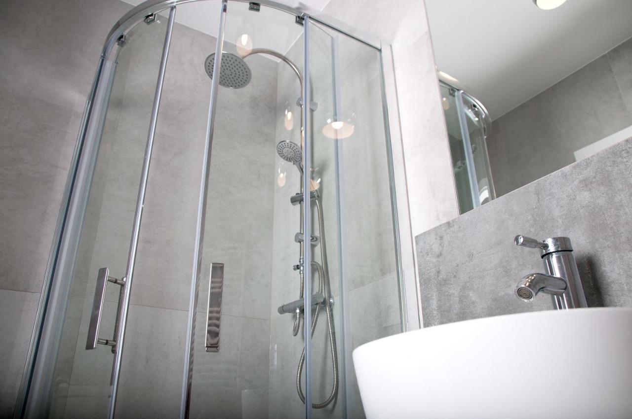 Apartament Ikar - 2 Pokojowy Przy Morzu Z Balkonem Pobierowo Luaran gambar