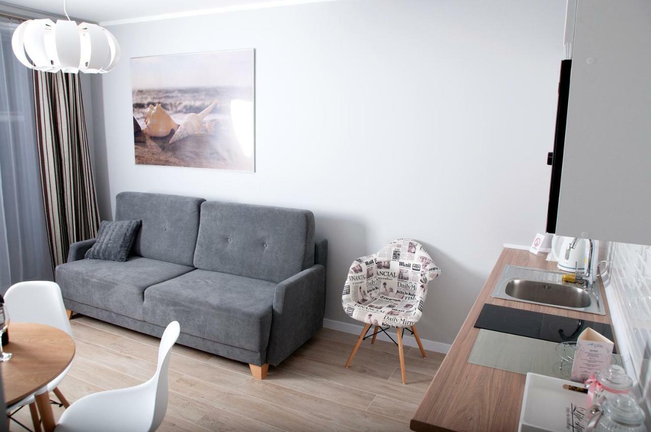 Apartament Ikar - 2 Pokojowy Przy Morzu Z Balkonem Pobierowo Luaran gambar